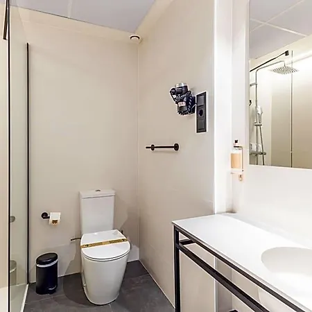 Hotel Arena Zone 3*