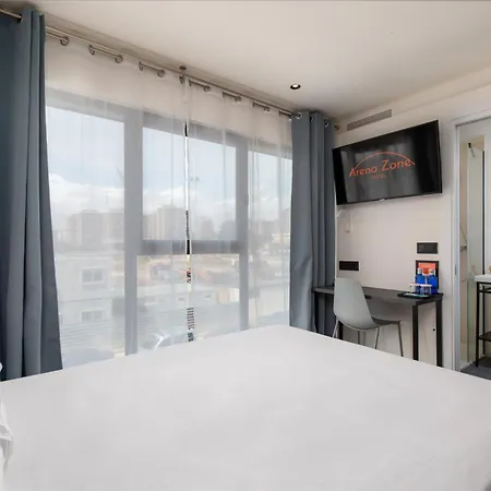 Arena Zone Hotel&café 3*