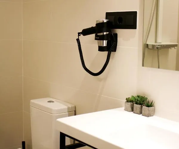 Arena Zone Hotel&café