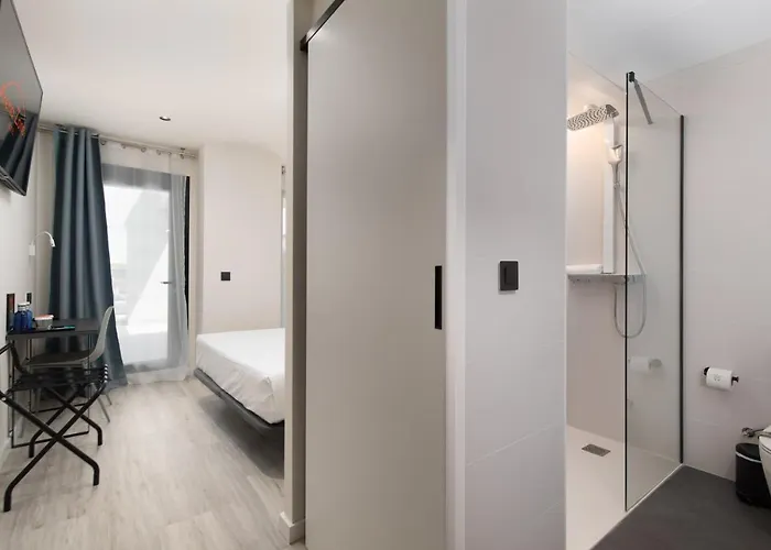 Hotel Arena Zone Hotel&café 3*